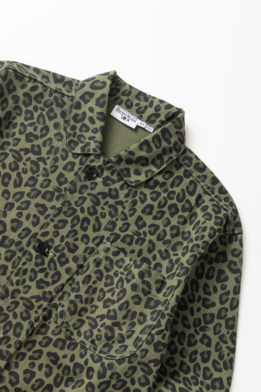 Patterned Easy Chef Shirt - Green Leopard